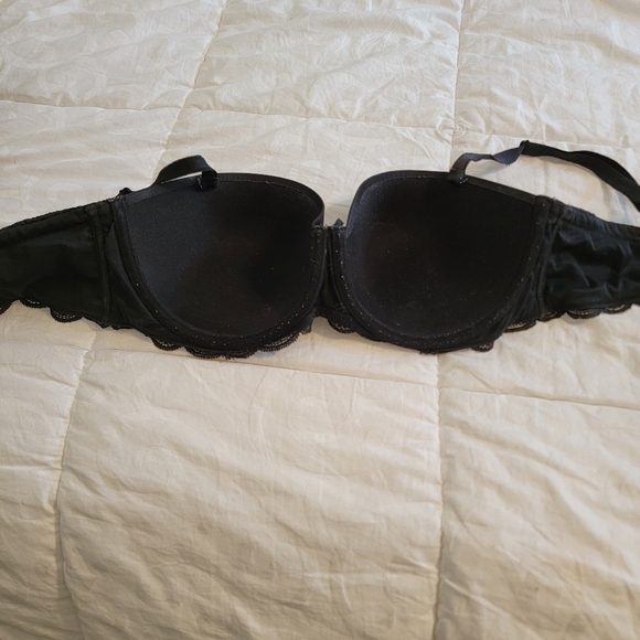 Victoria Secret Bra - Picture 7 of 7
